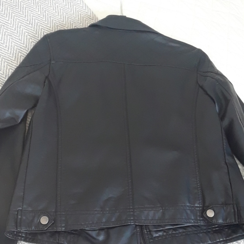 Leather jacket - Picture 6 of 7